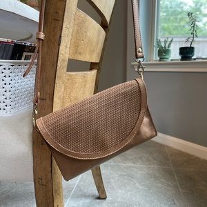 Nisolo Cleo Convertible Crossbody in Woven Almond